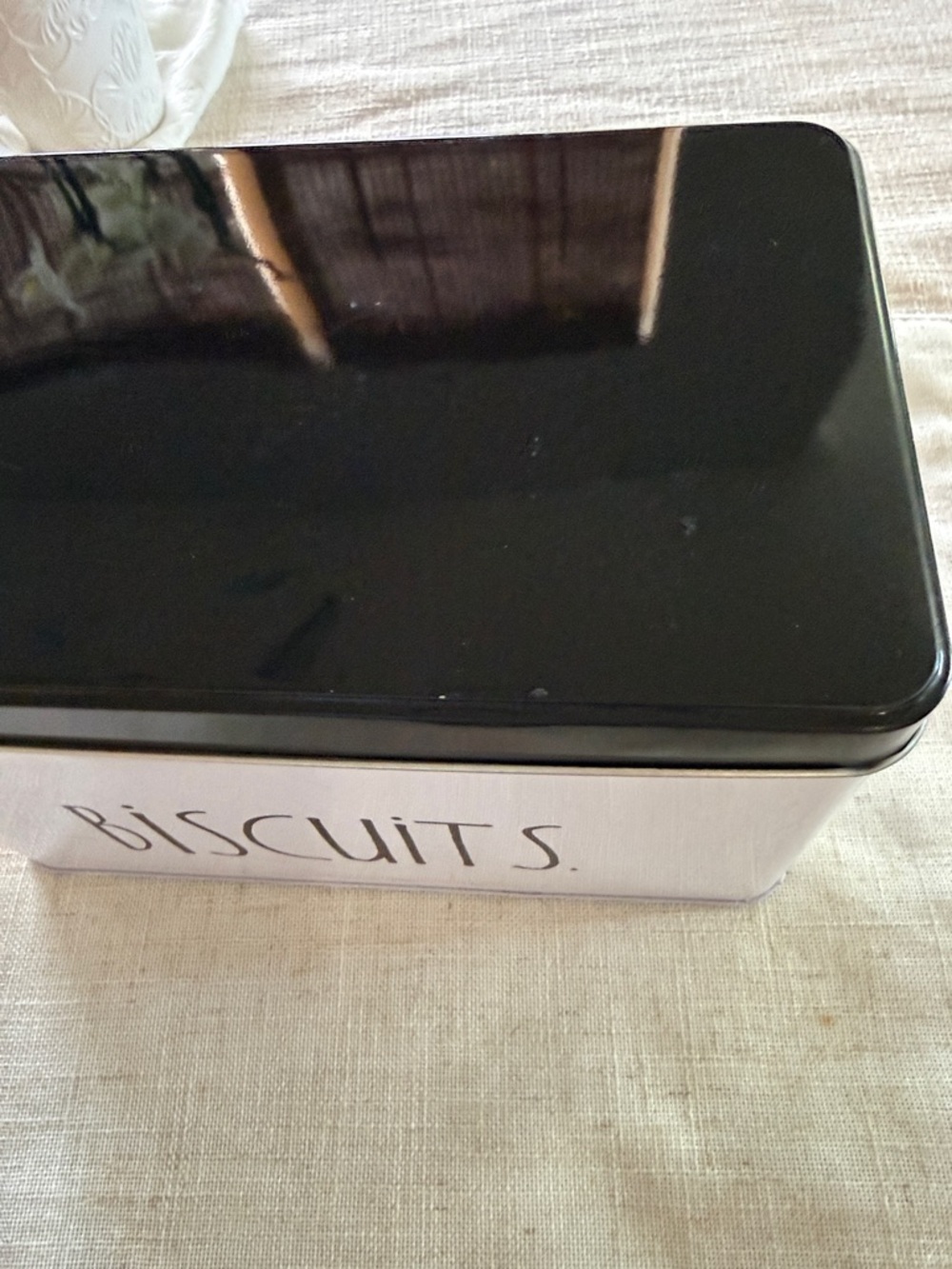 Rae Dunn BISCUITS Metal Storage Tin - Picture 5 of 5